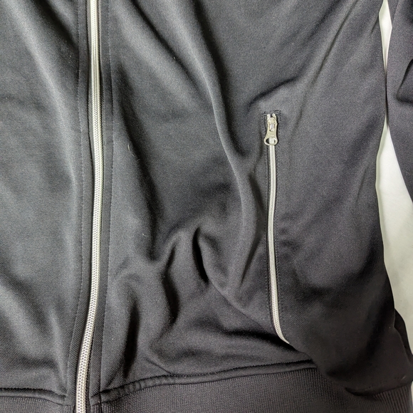 New Balance Black and Blue Men's Sweatshirt - Picture 4 of 9